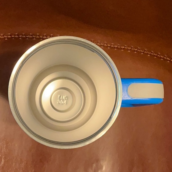 Kenny Chesney 40 oz Blue Tumbler with Lid and Straw - Picture 4 of 6